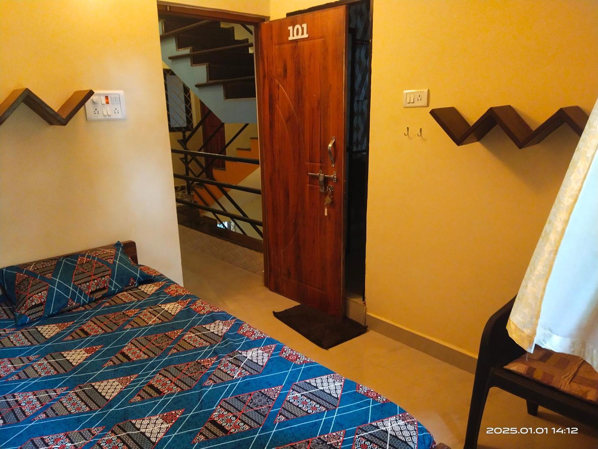No Name Guesthouse Арамболь Экстерьер фото
